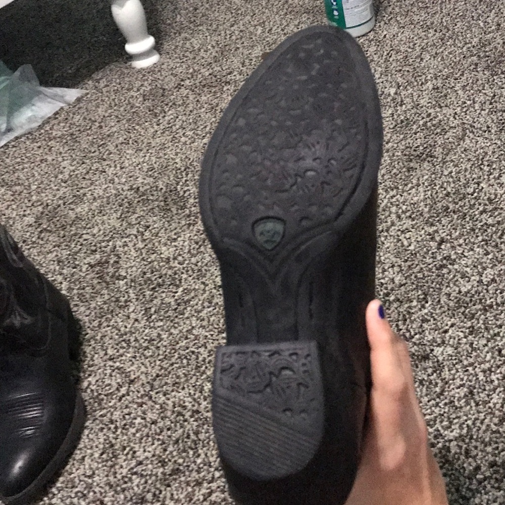 Boots - Picture 2 of 3